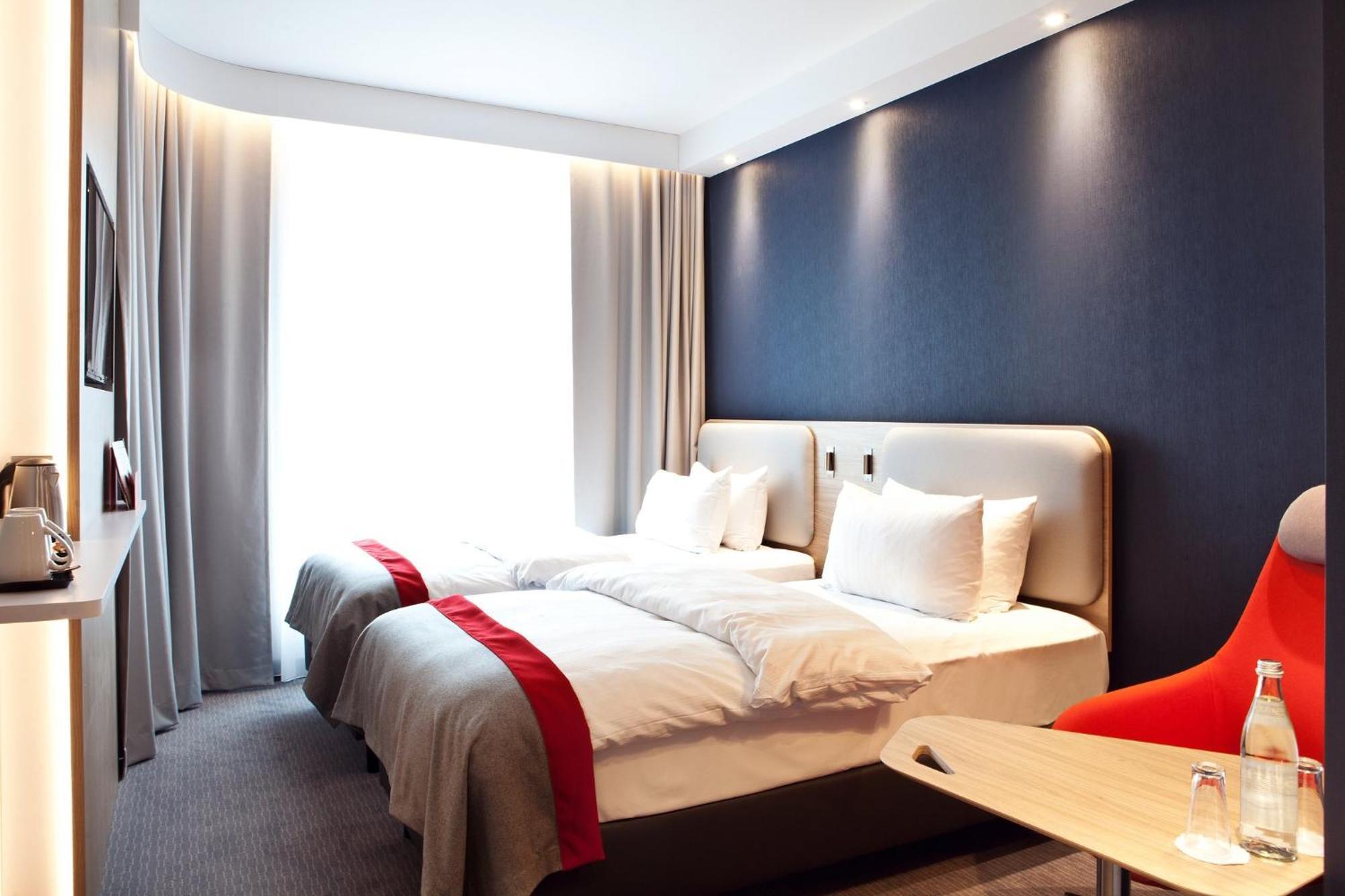 Holiday Inn Express - Ringsheim By Ihg Εξωτερικό φωτογραφία