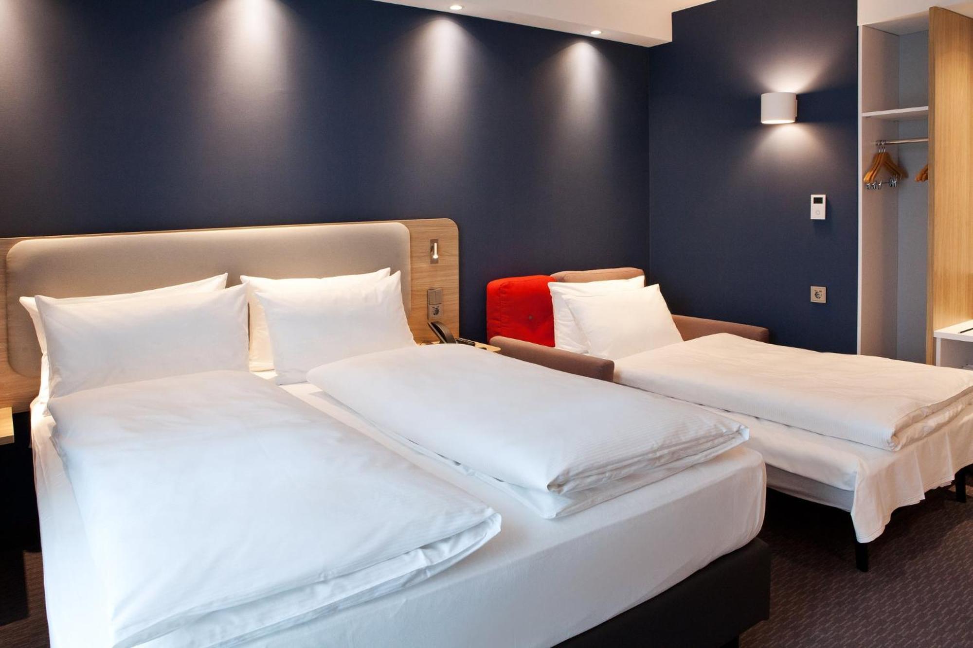 Holiday Inn Express - Ringsheim By Ihg Εξωτερικό φωτογραφία